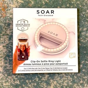 SOAR || Clip-On Selfie Ring Light 📸NEW IN BOX📸